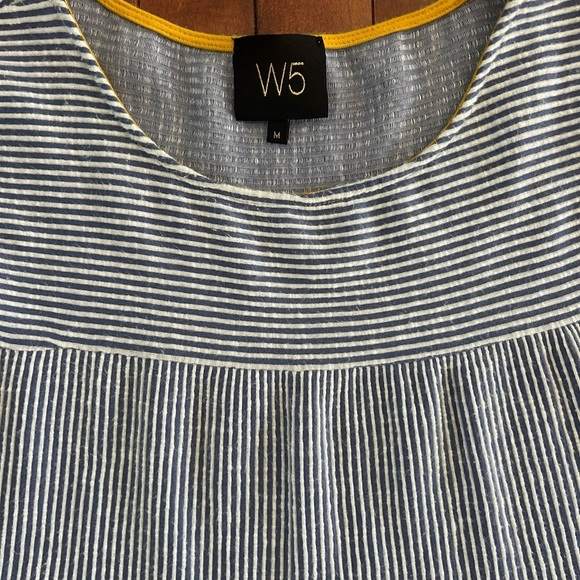 W5 Blue and White Striped Tiered Top Size Medium - Picture 6 of 7